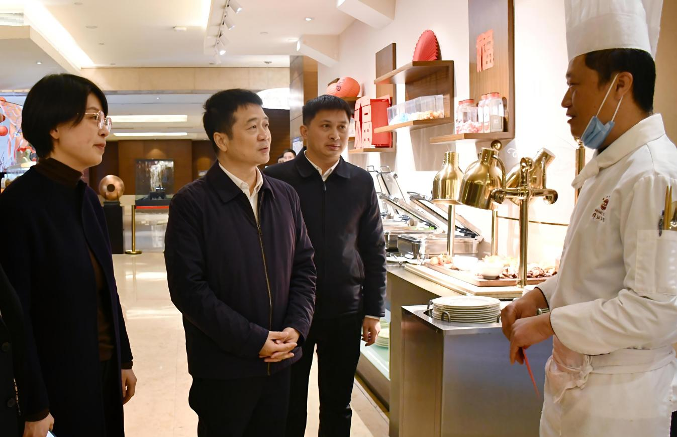 省必赢亚洲集团领导率队开展春节前走访慰问