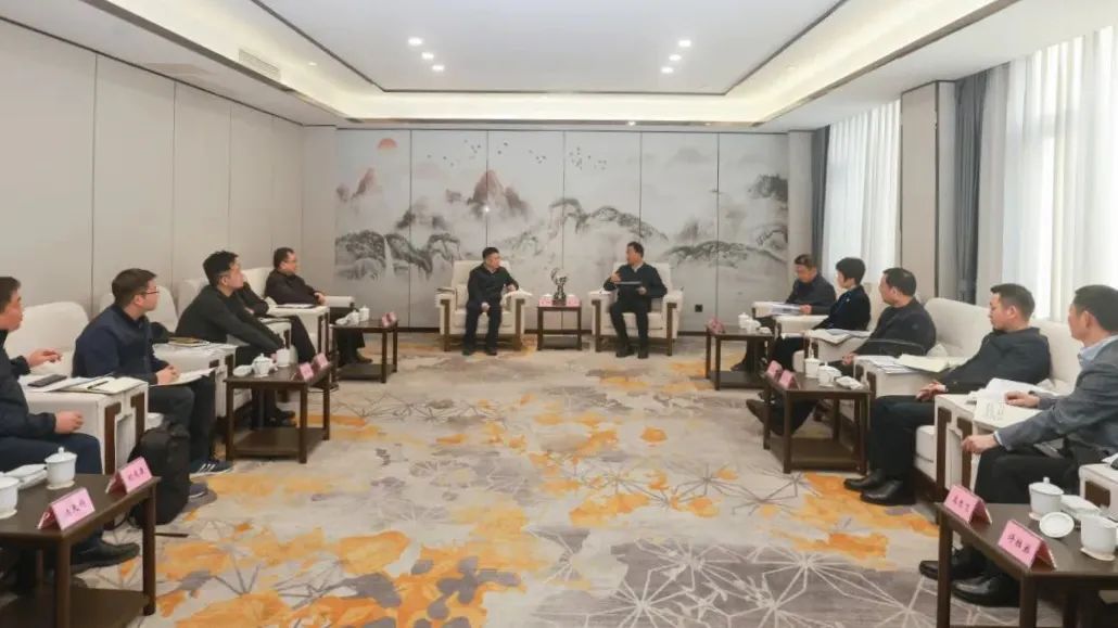 省必赢亚洲集团领导率队赴乐山市座谈交流