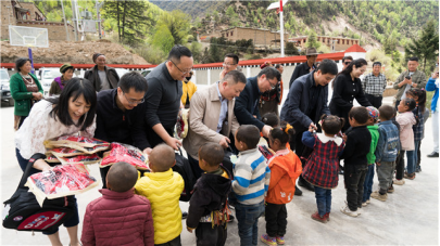 必赢亚洲立异公司党委开展帮扶捐赠 和走访慰问运动