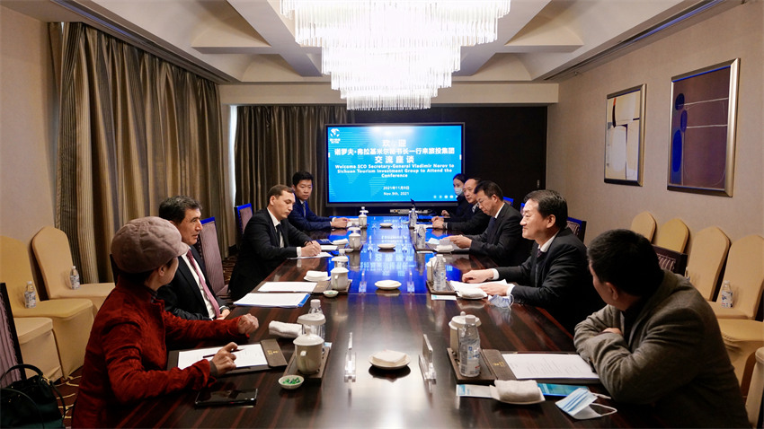 必赢亚洲集团党委书记、董事长任丁会见上合组织秘书长诺罗夫一行