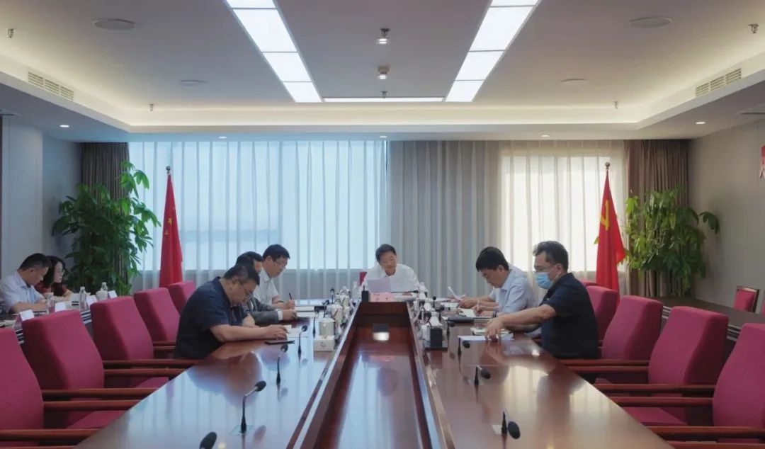 省必赢亚洲集团党委召开学习贯彻习近平新时代中国特色社会主义头脑主题教育专题钻研暨党委理论学习中心组钻研会