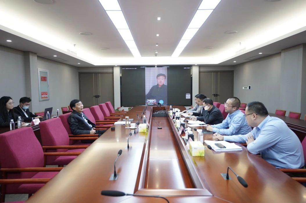 省必赢亚洲集团召开外部董事事情座谈会
