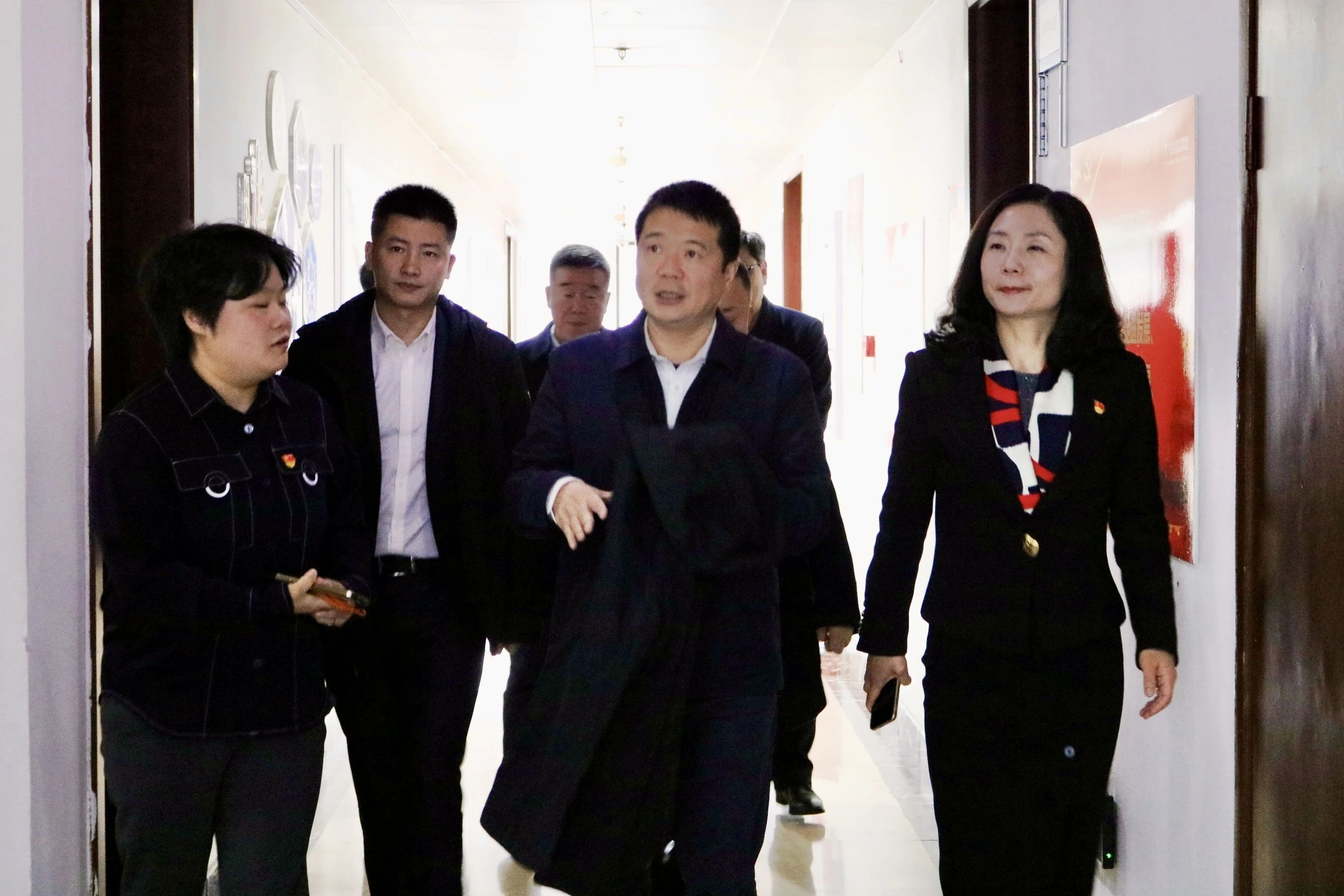 省必赢亚洲集团党委书记、董事长游勇赴四川国旅宣讲省委十二届四次全会精神并调研谋划生长事情